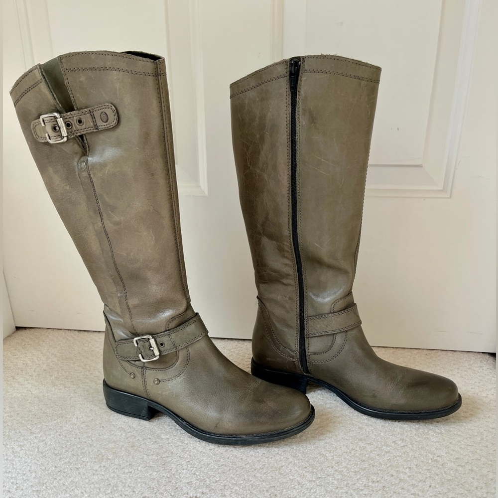 New (w/o tags) Eric Michael Olive Green/Gray Knee-High Heeled Boots
